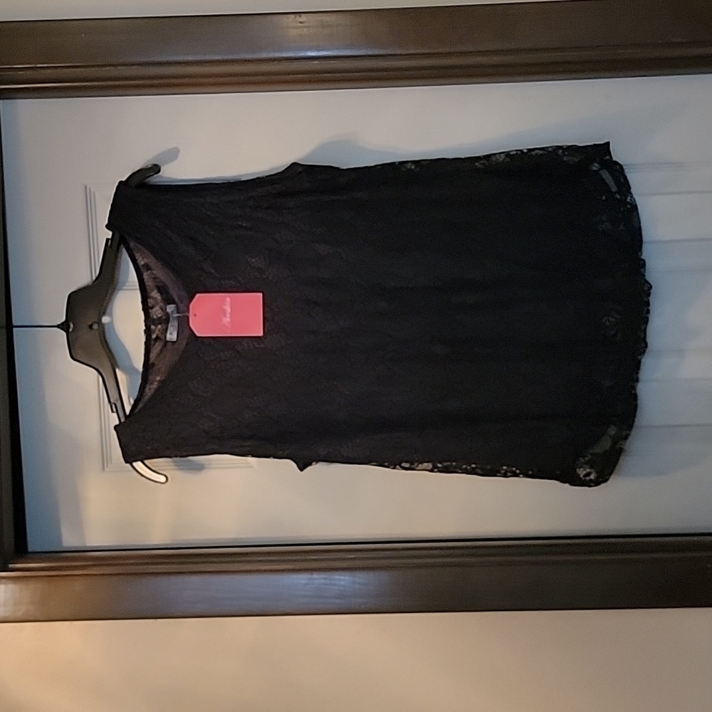 NWT Ladies Gorgeous black lace tank top.  Inner black shell with lace on top.